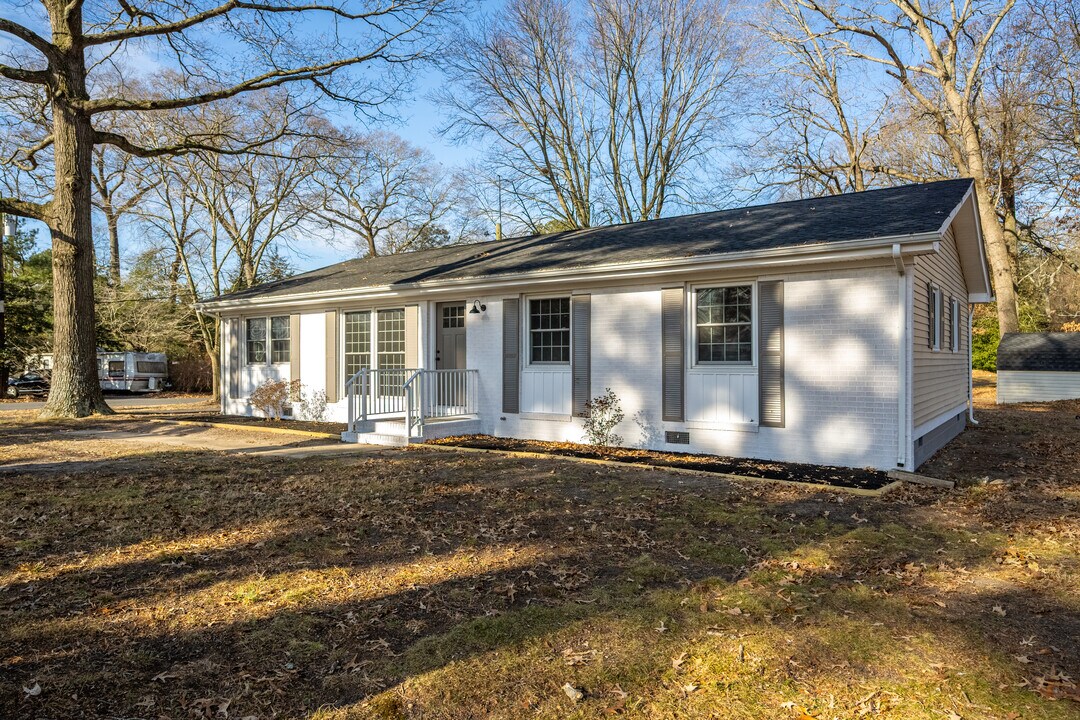 31568 Old Ocean City Rd in Salisbury, MD - Building Photo