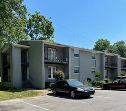 Sycamore Villas in Nashville, TN - Building Photo - Building Photo