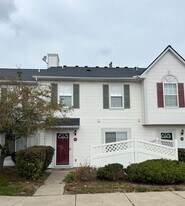 22111 Atlantic Pointe in Farmington Hills, MI - Building Photo