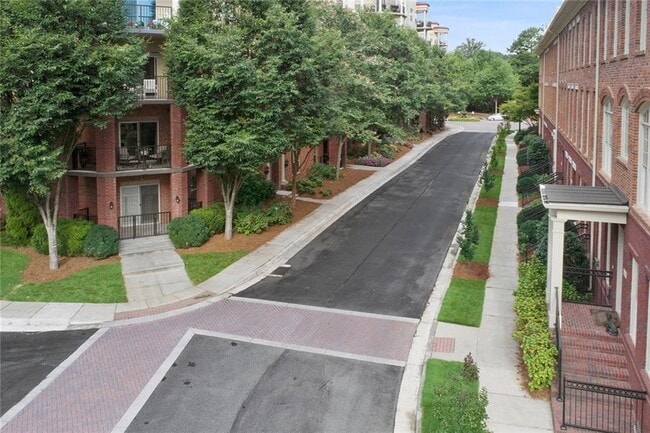 200 River Vista Drive in Atlanta, GA - Building Photo - Building Photo