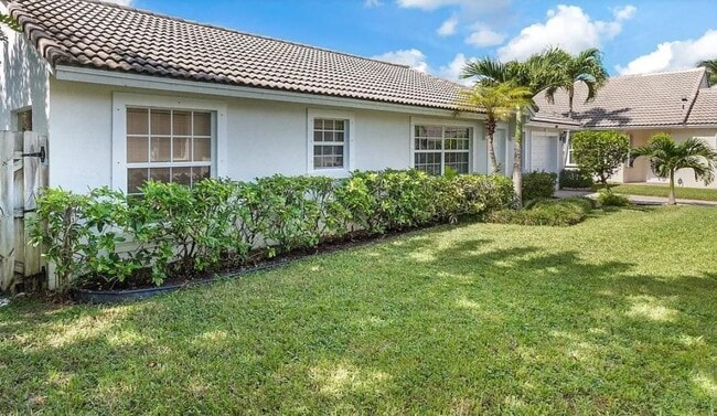 1866 Capeside Cir in Wellington, FL - Building Photo - Building Photo