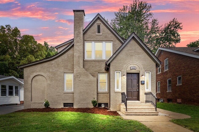 property at 3202 W Main St