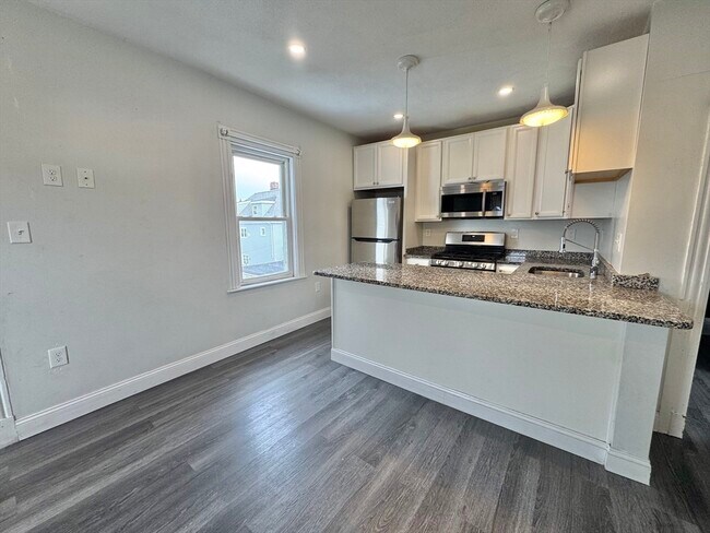 44 Winslow St in Everett, MA - Building Photo - Building Photo
