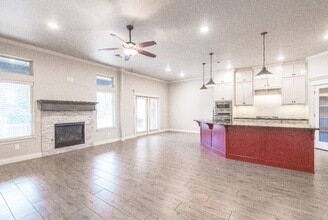 1316 Woodgrass Ct in Edmond, OK - Building Photo - Building Photo