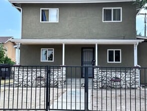 988 S Garey Ave in Pomona, CA - Building Photo - Building Photo