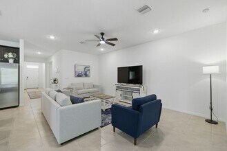 5157 NW 43rd Ln Rd in Ocala, FL - Building Photo - Building Photo