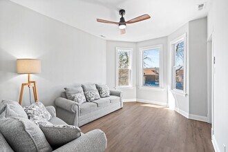 5249 S Richmond St in Chicago, IL - Building Photo - Building Photo