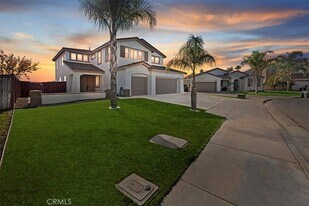 2870 Newcastle Way in San Jacinto, CA - Building Photo
