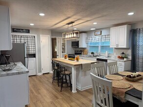 1117 Henrietta Dr in Knoxville, TN - Foto de edificio - Building Photo