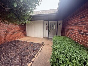 405 Partridge Ln in Edmond, OK - Building Photo - Building Photo
