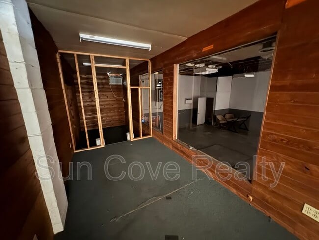 14401 N Nebraska Ave in Tampa, FL - Building Photo - Building Photo