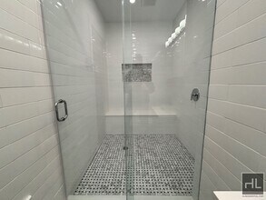 FIFTH AVENUE in New York, NY - Building Photo - Building Photo