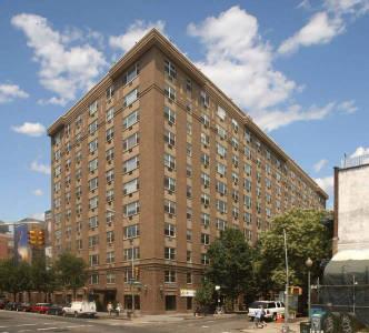 301 Elizabeth St in New York, NY - Building Photo - Building Photo