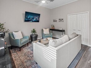 Pine Lake Manor in Keego Harbor, MI - Foto de edificio - Building Photo