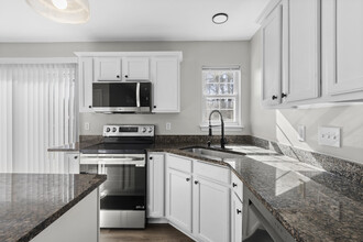 8018 Trotter Rd in Charlotte, NC - Building Photo - Building Photo