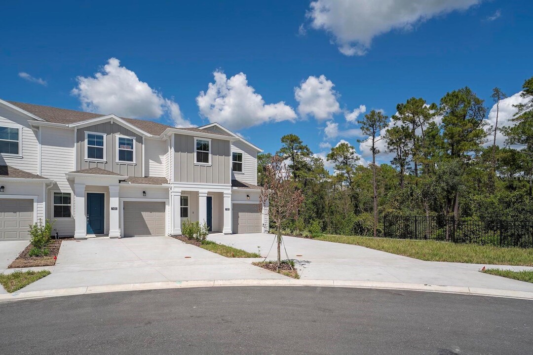 7401 Stone Crk Trl in Kissimmee, FL - Building Photo