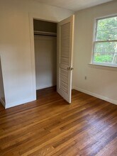 103 Pequotsepos Rd in Stonington, CT - Building Photo - Building Photo