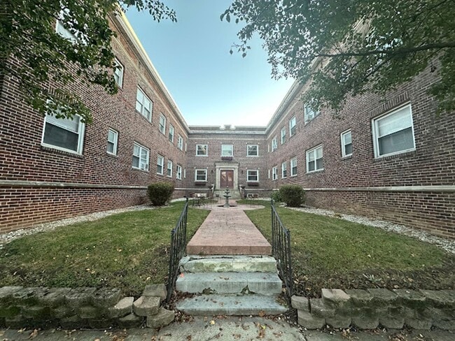 Walnut Manor