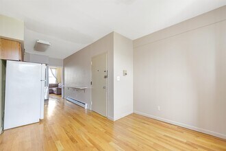 523 Adams St in Hoboken, NJ - Building Photo - Building Photo