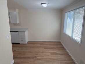 3325 Rockefeller Ave in Everett, WA - Building Photo - Building Photo