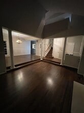 5506 Village Center Dr in Centreville, VA - Foto de edificio - Building Photo