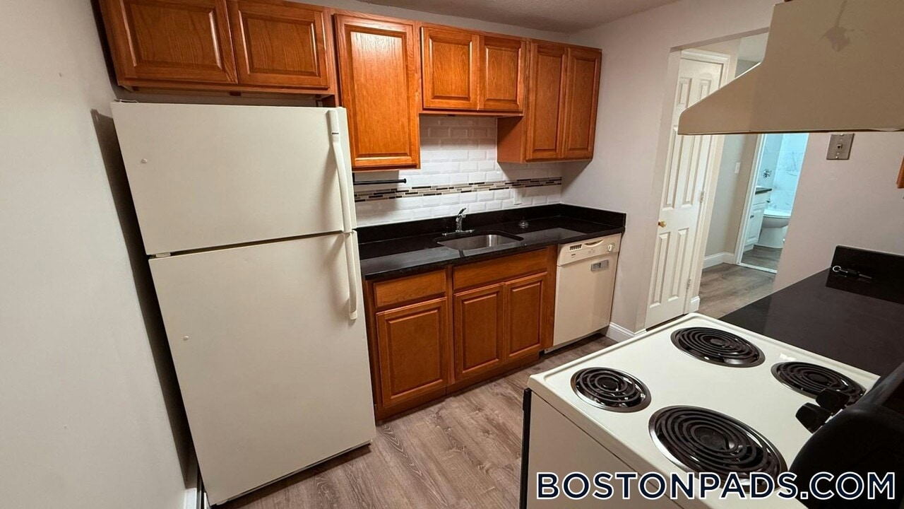 47 Princeton St in Leominster, MA - Foto de edificio