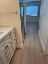 5460 White Oak Ave, Unit A113 in Los Angeles, CA - Building Photo - Building Photo