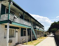 2340 Sepulveda Ave in San Bernardino, CA - Foto de edificio - Building Photo