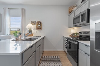 Summit Ridge Villas in Oklahoma City, OK - Building Photo - Building Photo