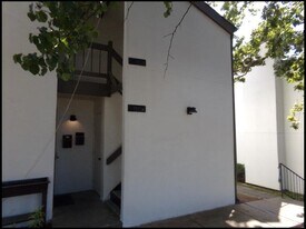 1311 N University Ave in Little Rock, AR - Building Photo