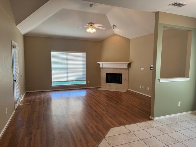 1535 Steamboat Trail in Lewisville, TX - Building Photo - Building Photo