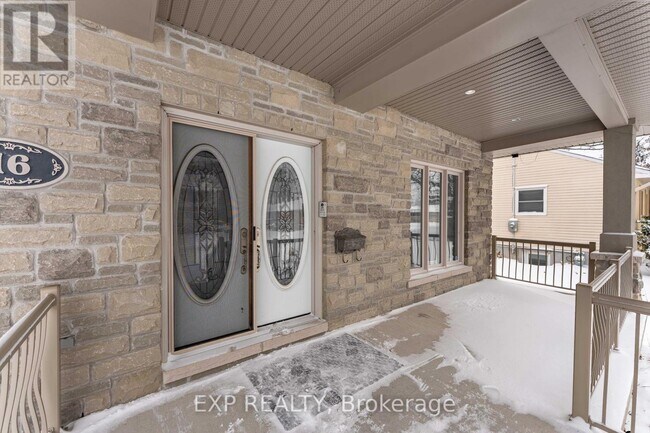 16 Chippewa Ave in Ottawa, ON - Building Photo - Building Photo