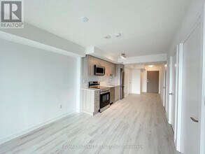 1010 Sandy Beach Rd in Pickering, ON - Building Photo - Building Photo