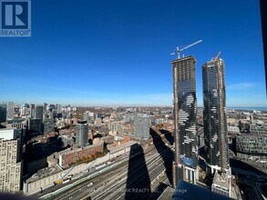 28 Freeland St in Toronto, ON - Building Photo - Building Photo