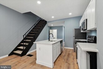 2523 W Montgomery Ave in Philadelphia, PA - Building Photo - Building Photo