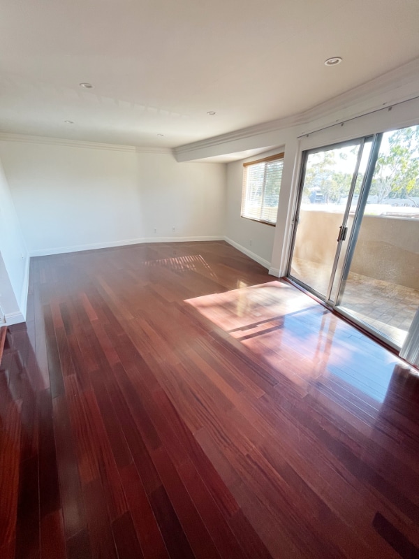 100 Cliff Dr in Laguna Beach, CA - Building Photo - Building Photo