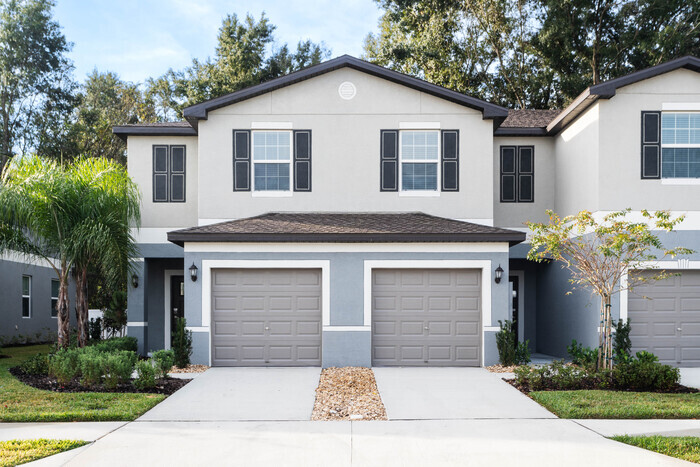 37714 Leafside Ln in Zephyrhills, FL - Foto de edificio