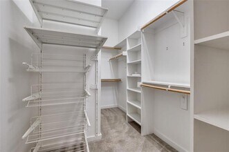 3200 Ross Ave in Dallas, TX - Building Photo - Building Photo