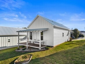 219 Auttie Cir in Bean Station, TN - Building Photo - Building Photo