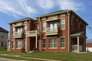 Grand Oaks Apartments