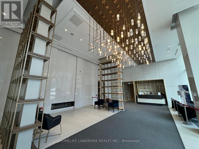 8-S518 Olympic Gdn Dr in Toronto, ON - Building Photo - Building Photo