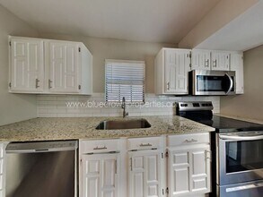 2903 Harbinger Ln in Dallas, TX - Building Photo - Building Photo