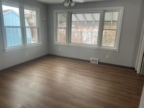 1228 Hilborn Ave in Erie, PA - Building Photo - Building Photo