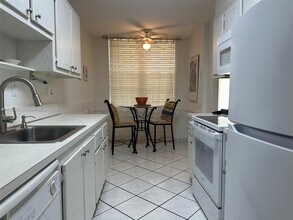 2998 NW 48th Terrace in Fort Lauderdale, FL - Building Photo - Building Photo