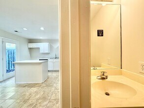 3819 Winborne Ln in Greensboro, NC - Foto de edificio - Building Photo