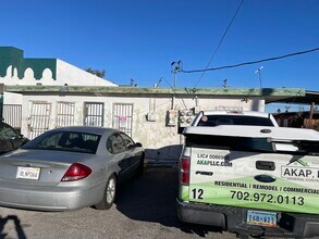 705 Morgan Ave, Unit 4 in Las Vegas, NV - Building Photo - Building Photo