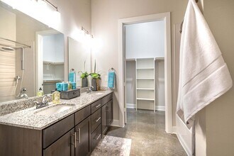 Lakeview Apartments in Rockwall, TX - Building Photo - Building Photo