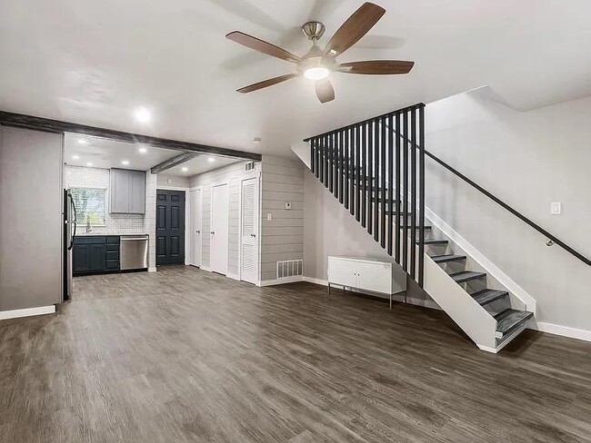 5330 Balcones Dr in Austin, TX - Building Photo - Building Photo