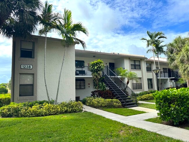 1238 S Military Trail