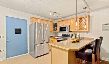 909 Logan St in Denver, CO - Building Photo - Building Photo